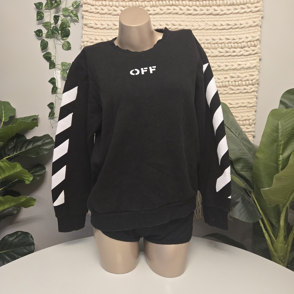 Black Sweatshirt | Size S